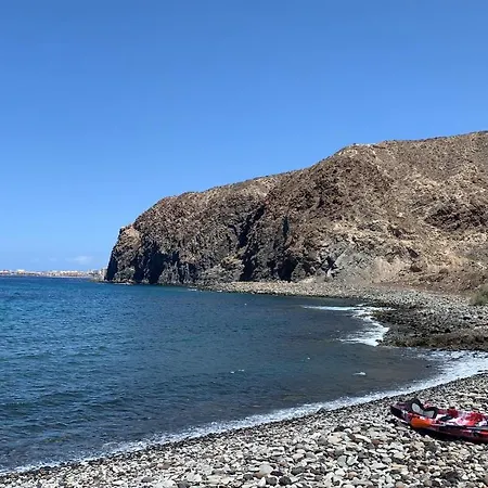 Lani House - Stunning Pool شقة بالم مار