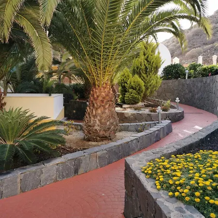 Well Refined - Stunning Pool