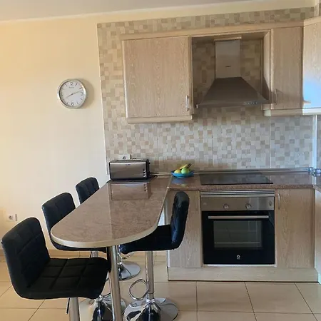 Апартаменты Lani House - Stunning Pool Эль-Пальмар