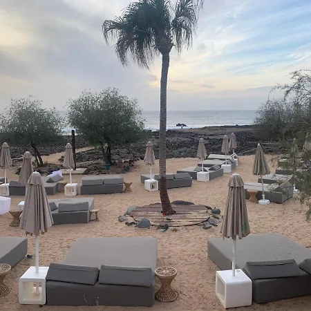 Апартаменты Lani House - Stunning Pool Эль-Пальмар